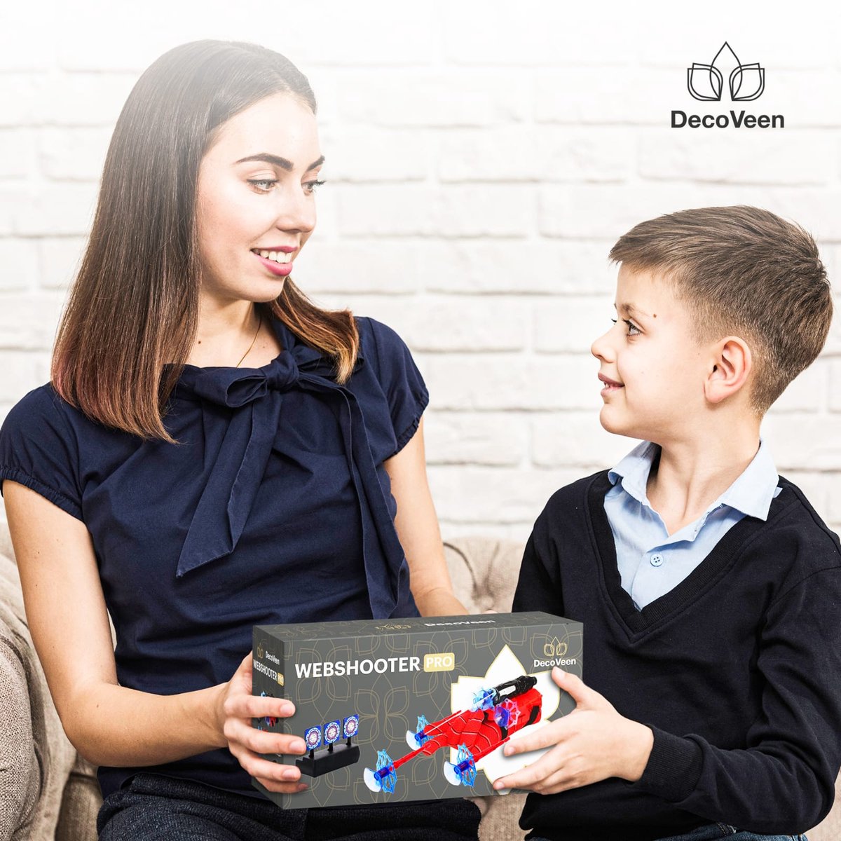 DecoVeen® Web shooter Pro - Gebaseerd op Spiderman - Handschoen - 3 Darts met Zuignap - Spider Speelgoed - Launcher