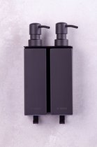 By Bresi - RVS zeepdispenser 2 reservoirs - Hangend - Mat Zwart - Zeepdispenser Wandmontage - Zeepdispensers - Zeeppompje - Shampoo dispenser - Wandmontage met handdoekhaakje