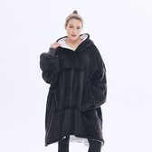 Zwarte Coodie - Hoodie blanket - Hoodie deken met mouwen en print