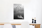 Wanddecoratie Metaal - Aluminium Schilderij Industrieel - Vintage - Vliegtuig - Lucht - Wolken - Zwart wit - 60x90 cm - Dibond - Foto op aluminium - Industriële muurdecoratie - Voor de woonkamer/slaapkamer