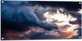 Tuinposter – Donkere Wolken bij Zonsondergang - 100x50 cm Foto op Tuinposter (wanddecoratie voor buiten en binnen)