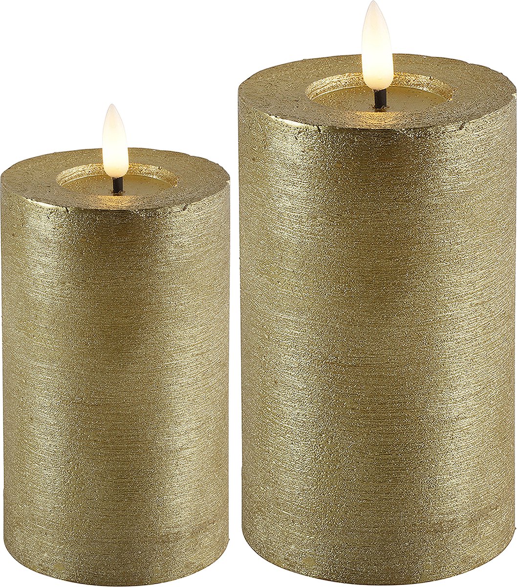 Countryfield LED kaarsen/stompkaarsen - set 2x - goud - D7,5 x H8 en H12,5 cm - warm wit Goudkleurig