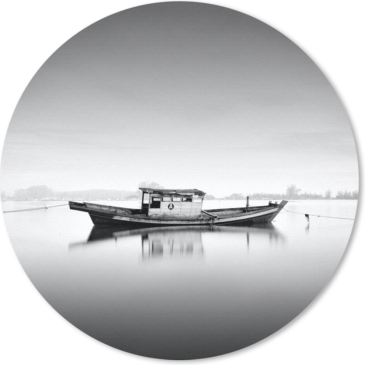 Muismat rond 50x50 cm - Mousepad Verlaten boot in het water zwart-wit - Ronde muismatten