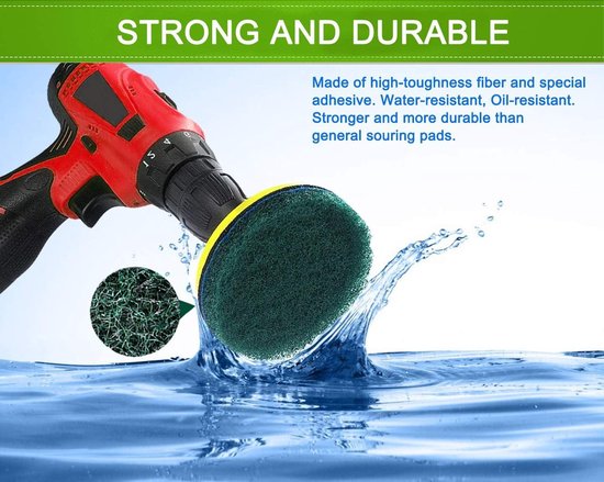 Une éponge abrasive verte sur une perceuse éclaboussant de l'eau. "Solide et durable".