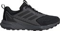 Zwarte Adidas Terrex trailrunningschoen met donkergrijze details.