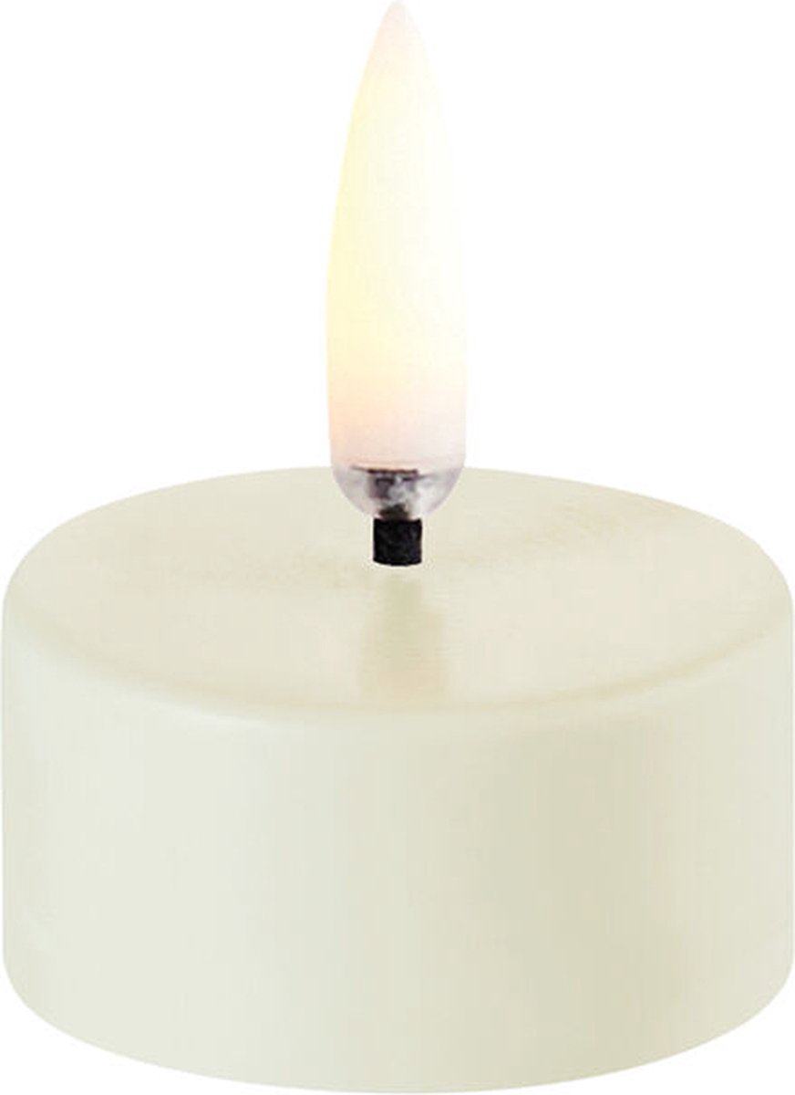 Uyuni Led Theelicht - Ø4cm x 2.10cm - ivoor - Uyuni led-waxinelichtje tealight ivory - (400 uur ) Battery incl.