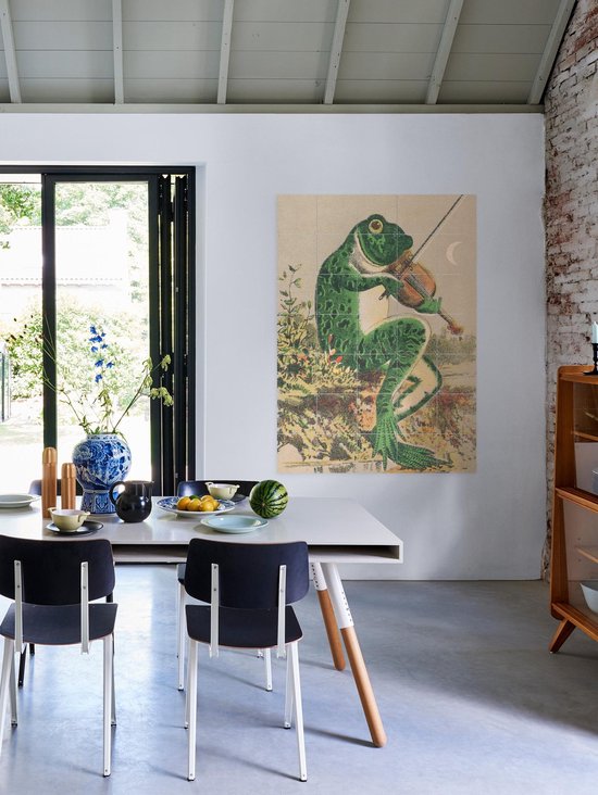 IXXI Frog playing violin, Aster Edition - 60 x 80 cm - Gratis ophangtool - Grote wanddecoratie en posters - Vintage, Kleurrijk, Speels, Illustraties
