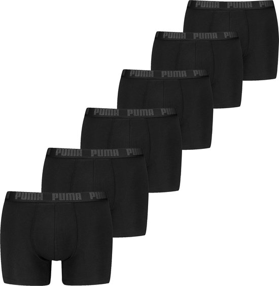 Zes zwarte Puma boxershorts met een elastische tailleband met Puma-logo.