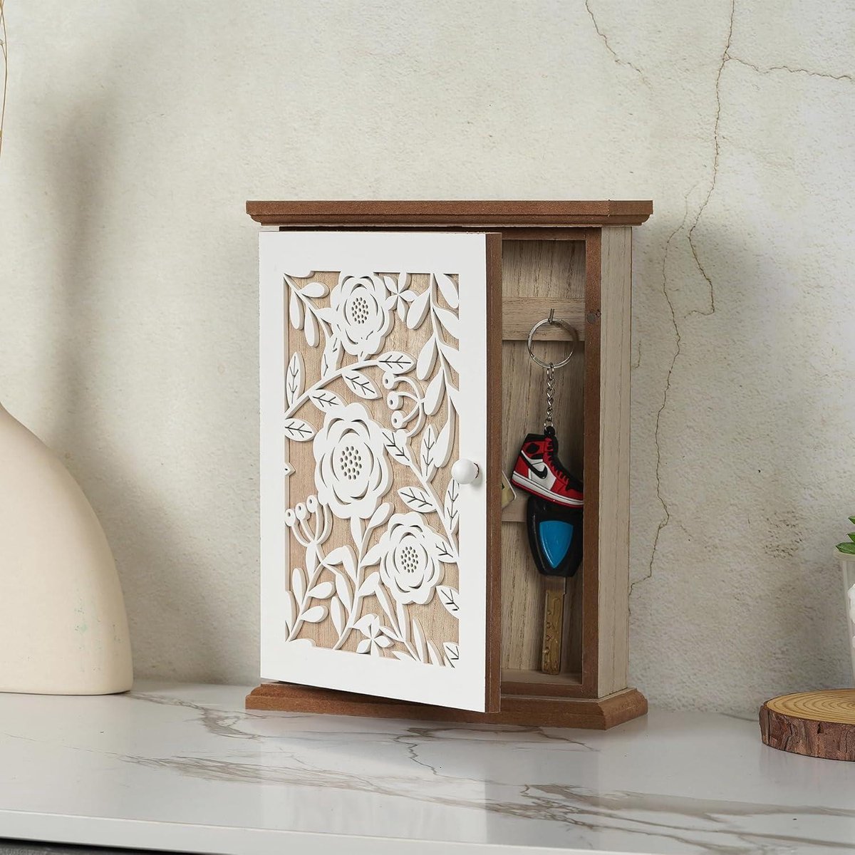 MEYAGOT Sleutelkastje, houten sleutelbox, wandgemonteerde sleutelkast met 6 sleutelhaken, gemakkelijk aan de muur te monteren voor entree, kamer, hal, badkamer, natuur, 20 x 6 x 27 cm