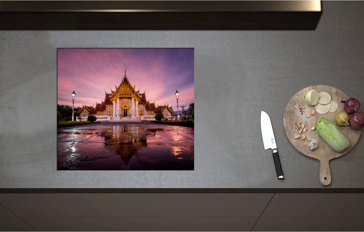 Inductieplaat Beschermer - Boeddhistische Wat Benchamabophit Tempel met Gouden Details in Bangkok, Thailand - 57x51 cm - 2 mm Dik - Inductie Beschermer - Bescherming Inductiekookplaat - Kookplaat Beschermer van Wit Vinyl