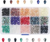 Kurtzy Set de 225 Perles à Bijoux en Verres - 12 x 7,7 mm - 15 Couleurs - Perles en Forme de Larme en Vrac pour DIY Art & Hobby - Petites Perles à Facettes pour Breloques avec Boîte de Rangement en Plastique