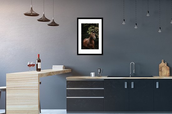 Image encadrée - Tableau portrait cheval brun cadre photo noir avec passe partout blanc 40x60 40x60 cm - Affiche encadrée (Décoration murale salon / chambre)