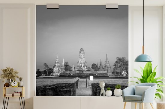 Papier peint Wat Papier peint photo - Tours Wat Chaiwatthanaram, Thaïlande - Zwart- Wit largeur 220 cm x hauteur 220 cm - Impression photo sur papier peint vinyle (disponible en 7 formats) - chambre/séjour/bureau
