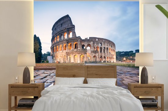 Uitschakelen Afhankelijkheid Brochure Behang - Fotobehang Het Colosseum in Italië met zonsopgang - Breedte 220 cm  x hoogte... | bol.com