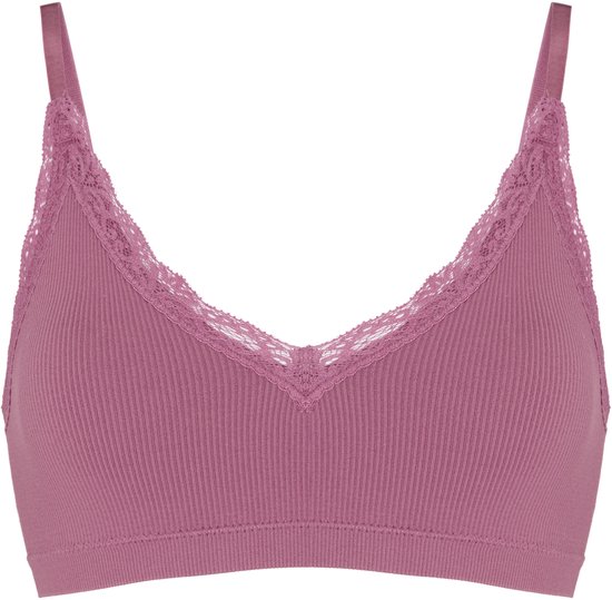 Paarse geribbelde bralette met kanten details langs de v-hals en verstelbare bandjes.