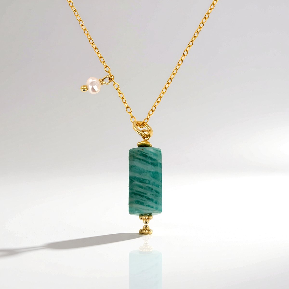 Cavill - Amazoniet 3 Karaat Ketting - 925 Sterling Zilver Verguld - Witte Zoetwaterparel - Elegante Minimalistische Dames Halsketting
