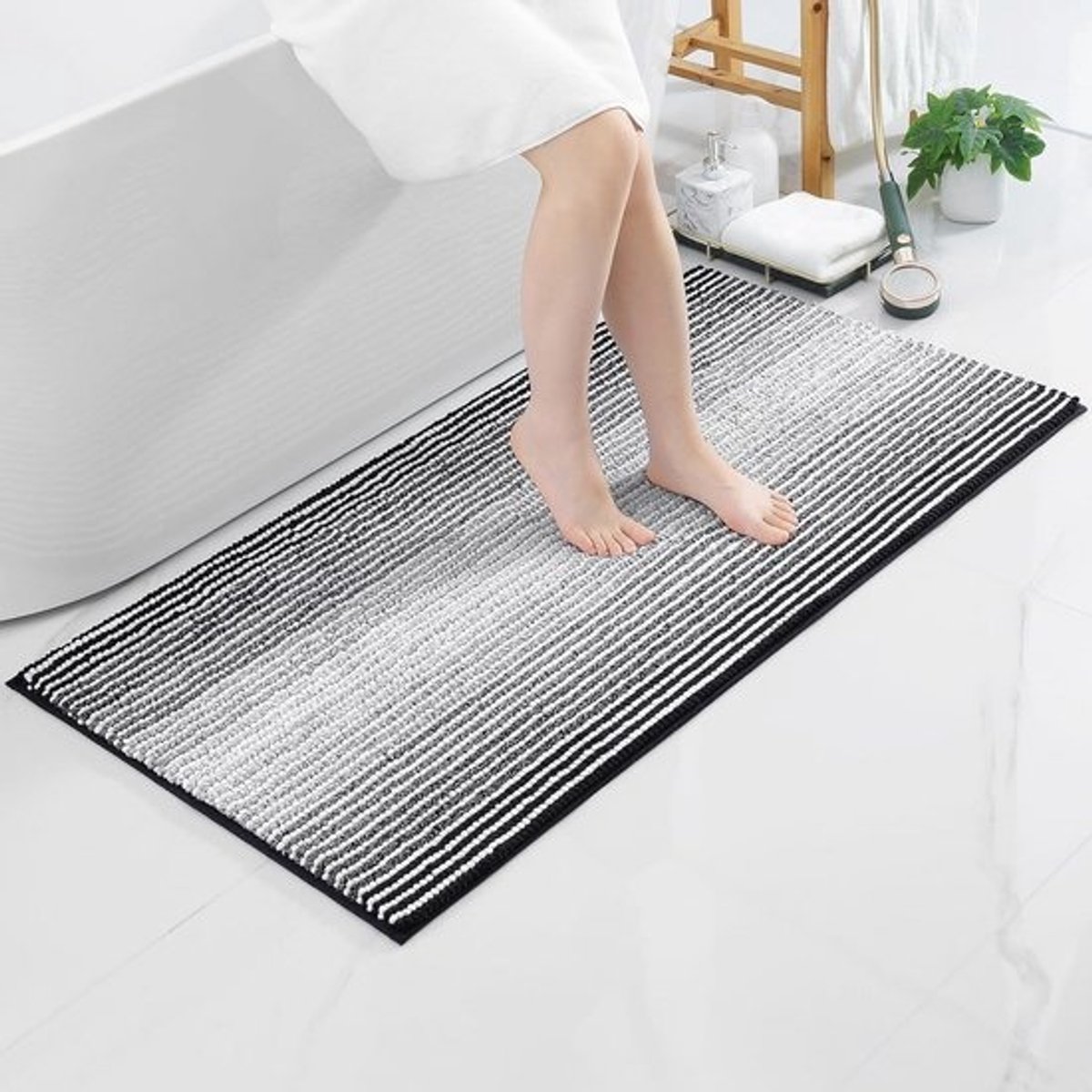 Zachte Antislip Chenille Badmat - Wasbaar Microvezel - 60 x 120 cm - Zwart