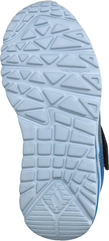 Lichtblauwe buitenzool met grijs profiel en 'SKECHERS' logo.