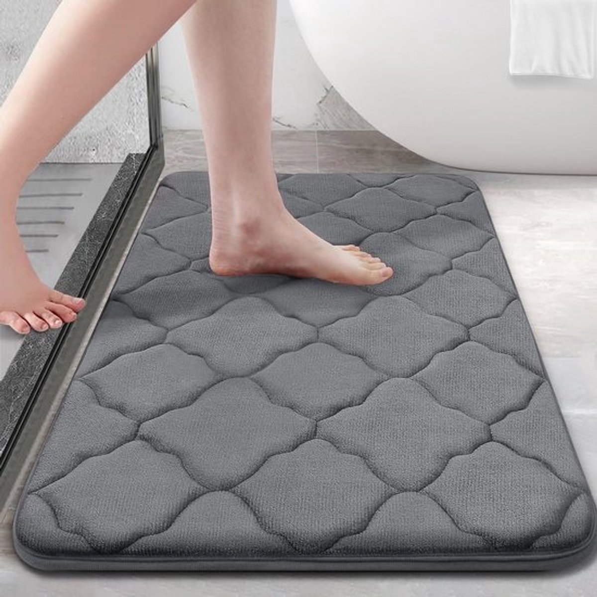 Badmat - Douchemat Vloerkleed - Veilig Douchen - Traagschuim Vulling - 50 x 76 cm - Grijs
