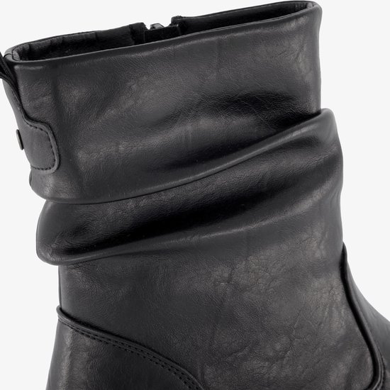 Blue Box gevoerde dames boots zwart - Maat 40 | bol