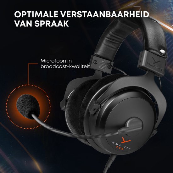 Zwarte beyerdynamic MMX 300 PRO gaming headset met microfoon, label 'Made in Germany' zichtbaar.