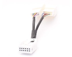 Y-adapter 12-pins - geschikt voor VAG met AUX/Media-In - tot juli 2010 - ServiceTopper