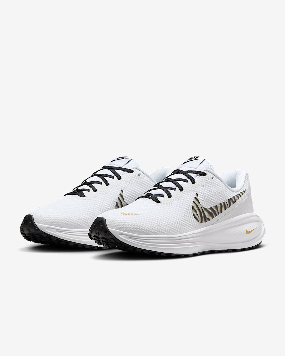 Nike Revolution 8 Hardloopschoenen – -Metallic Revolution Hardlopen Dames Hardloopschoenen voor Vrouwen Wit