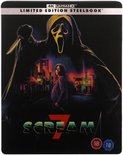 Limited Edition Steelbook 4K Ultra HD met Scream 7 logo. Ghostface met mes en een vrouw op een stadstraat.