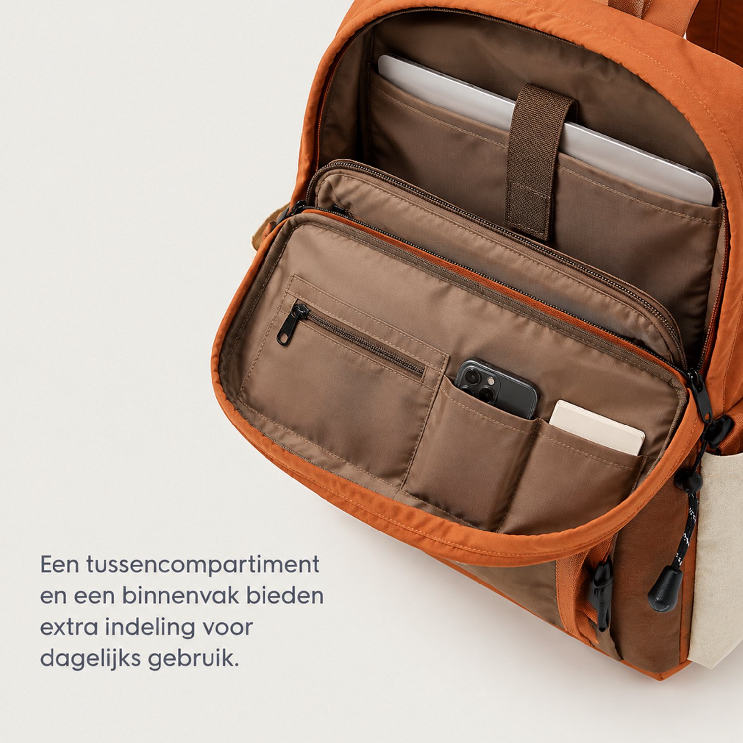 Rugzak - middelgroot - oranje - met binnenvakken