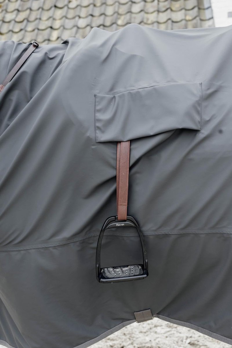 Coat 100% waterproof with stirrup holes grijs Size M, 5'9-6'3
