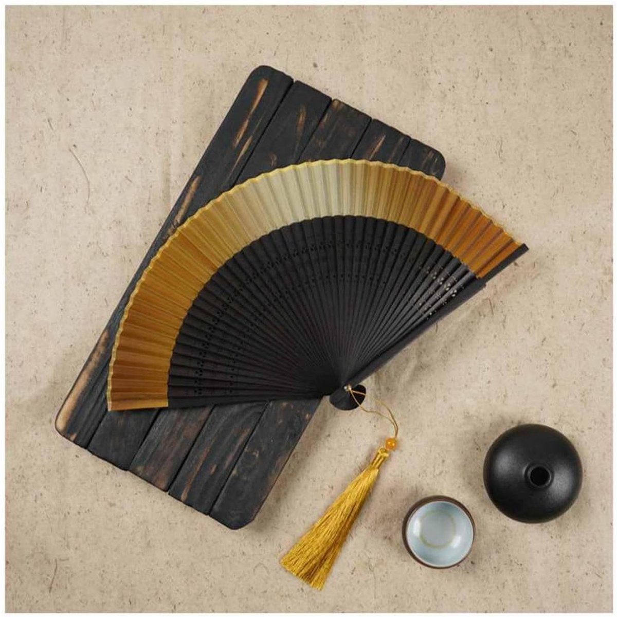 vouwwaaier bamboe handwaaier Chinese vintage stijl zakwaaier holle bamboe skeletwaaier handheld fan met kwasten voor feest bruiloft cadeau 21 cm geel kleurverloop 11#