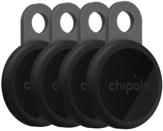 Vier zwarte, ronde Chipolo-trackers met een geïntegreerd gat voor een sleutelhanger, op een witte achtergrond.