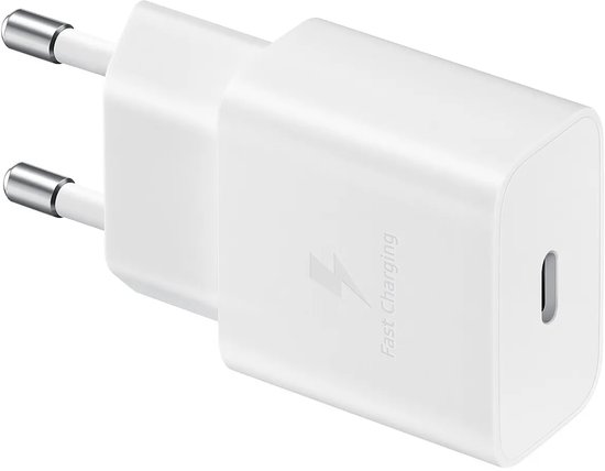 Witte Samsung 15W snellader met Europese stekker en USB-C poort.
