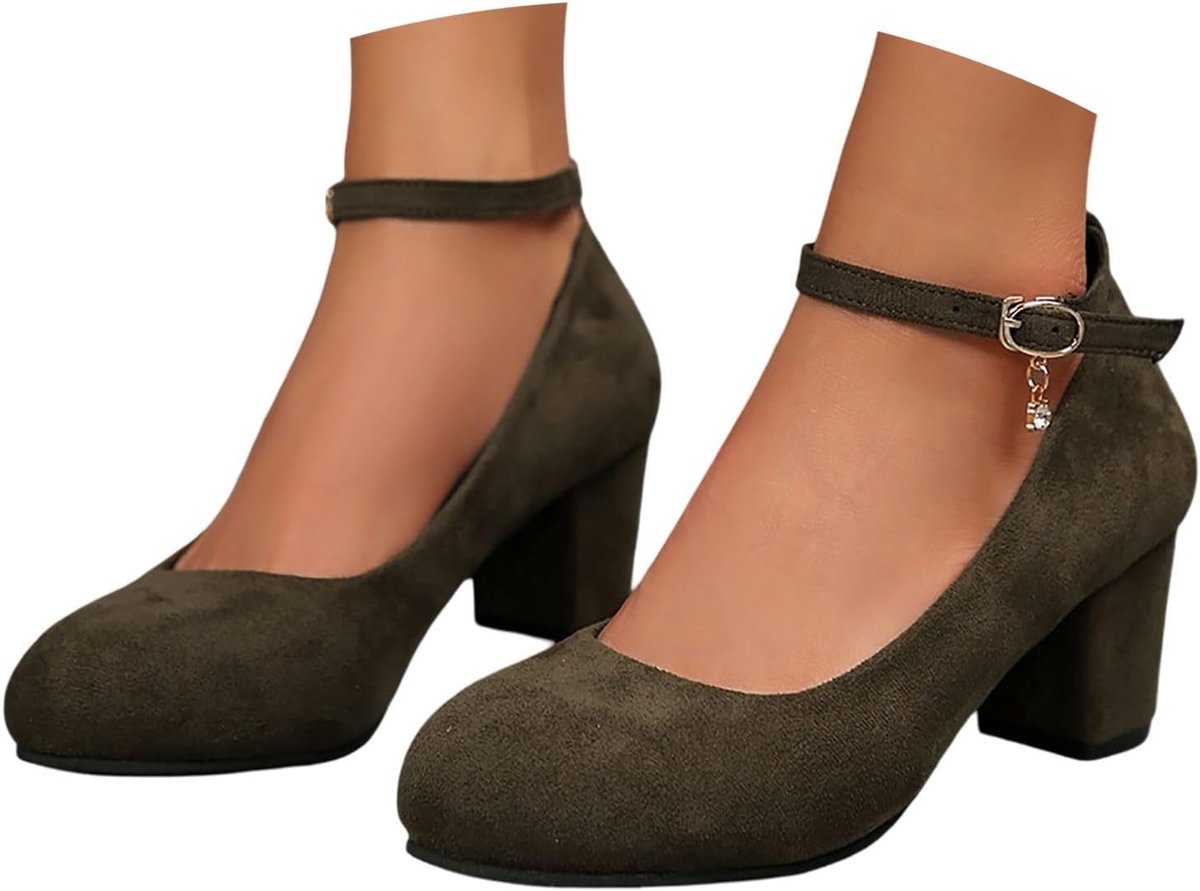 Hoge hakken, elegante en comfortabele pumps met hak, zomerse schoenen, feest- en bruidsschoenen.