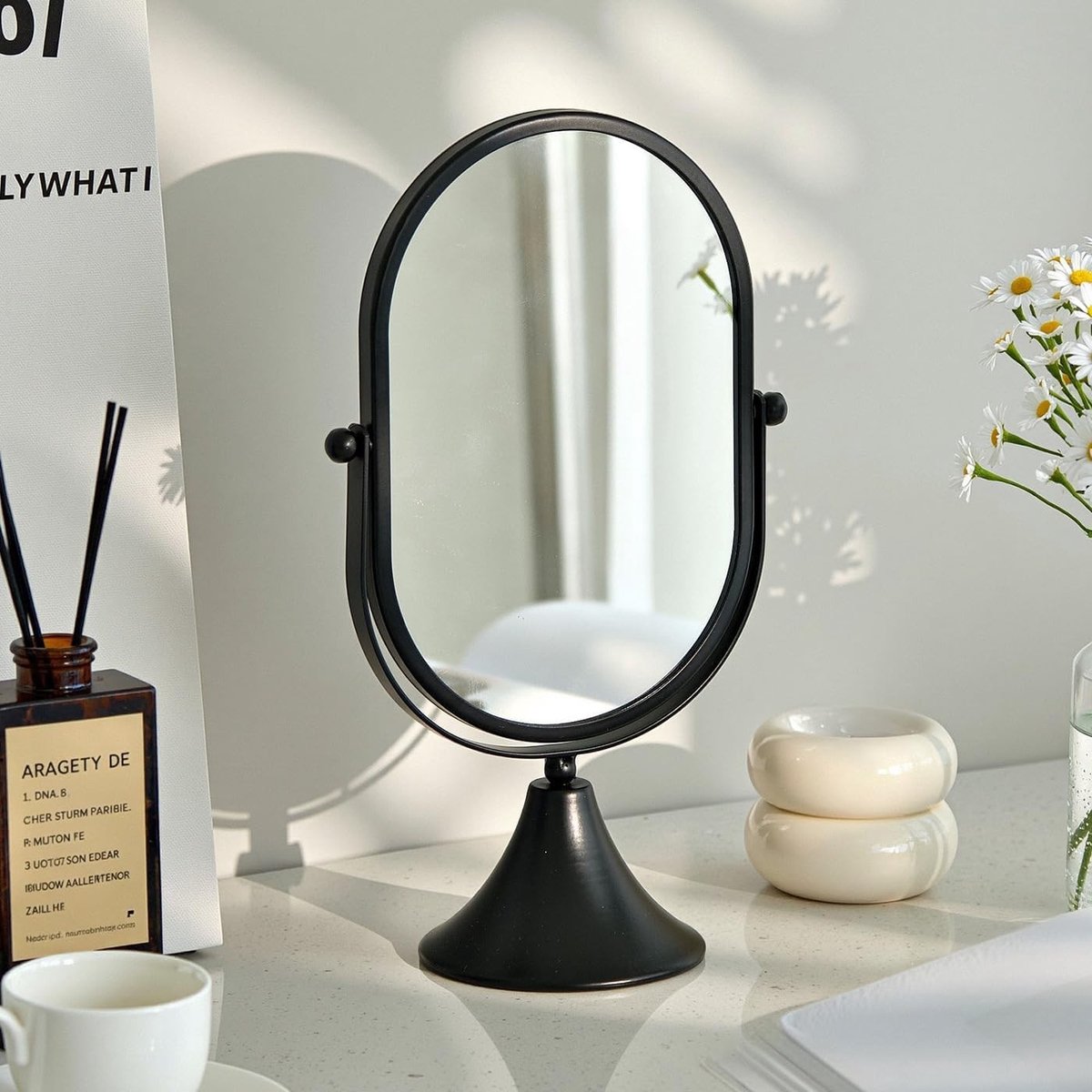Ovalen Vrijstaande Spiegel met Standaard, Metaal Frame voor Make-up Tafel, Badkamer of Slaapkamer Decoratie