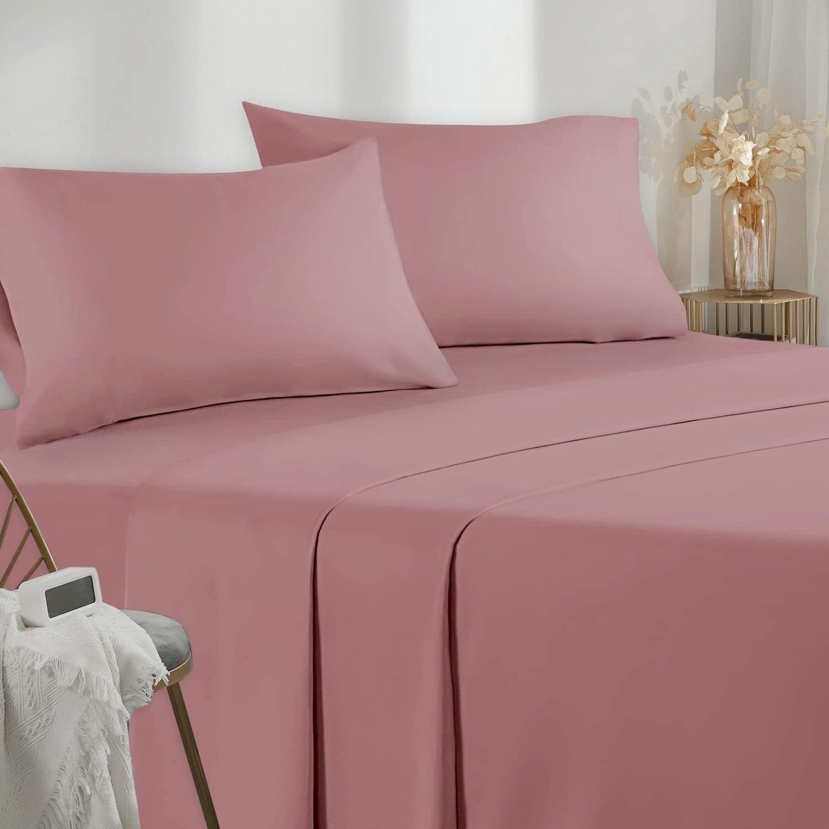 SnelShoppen - Microfiber Fitted Sheet Set 140 x 200 cm - 4-delige Bedset met Kussenslopen - Diep Roze Kleur - Perfect voor Tweepersoonsbedden