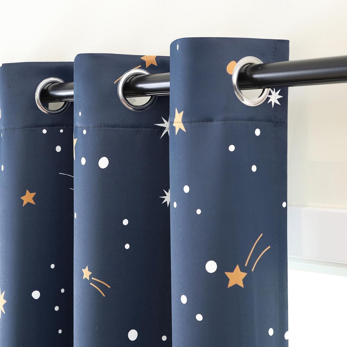 SnelShoppen - Verduisteringsgordijnen Kinderkamer en Slaapkamer - Donkerblauw met Sterrenhemel - 160 cm Lang - Set van 2 - 80-85% Verduisterend met In