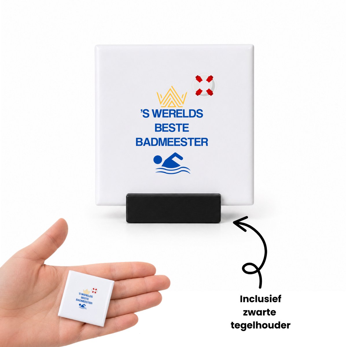 Hacebo Moeder cadeau - tegeltje met tegelhouder - met opdruk - tegeltjes met tekst - Moeder cadeau - Moeder cadeautjes - Moederdag cadeau - Moeder cadeautjes verjaardag - liefste mama | mama - Leuk kado om te geven- spreuktegels - 4.8x4.8 CM Wit