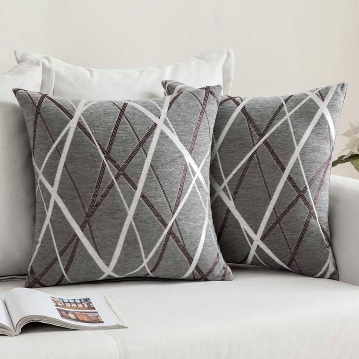 SnelShoppen - Decoratieve Throw Pillow Cover 50x50cm Vierkant Lichtgrijze Kussenhoezen met Verborgen Rits, Chenille Materiaal, 2 Stuks voor Sofa en Sl