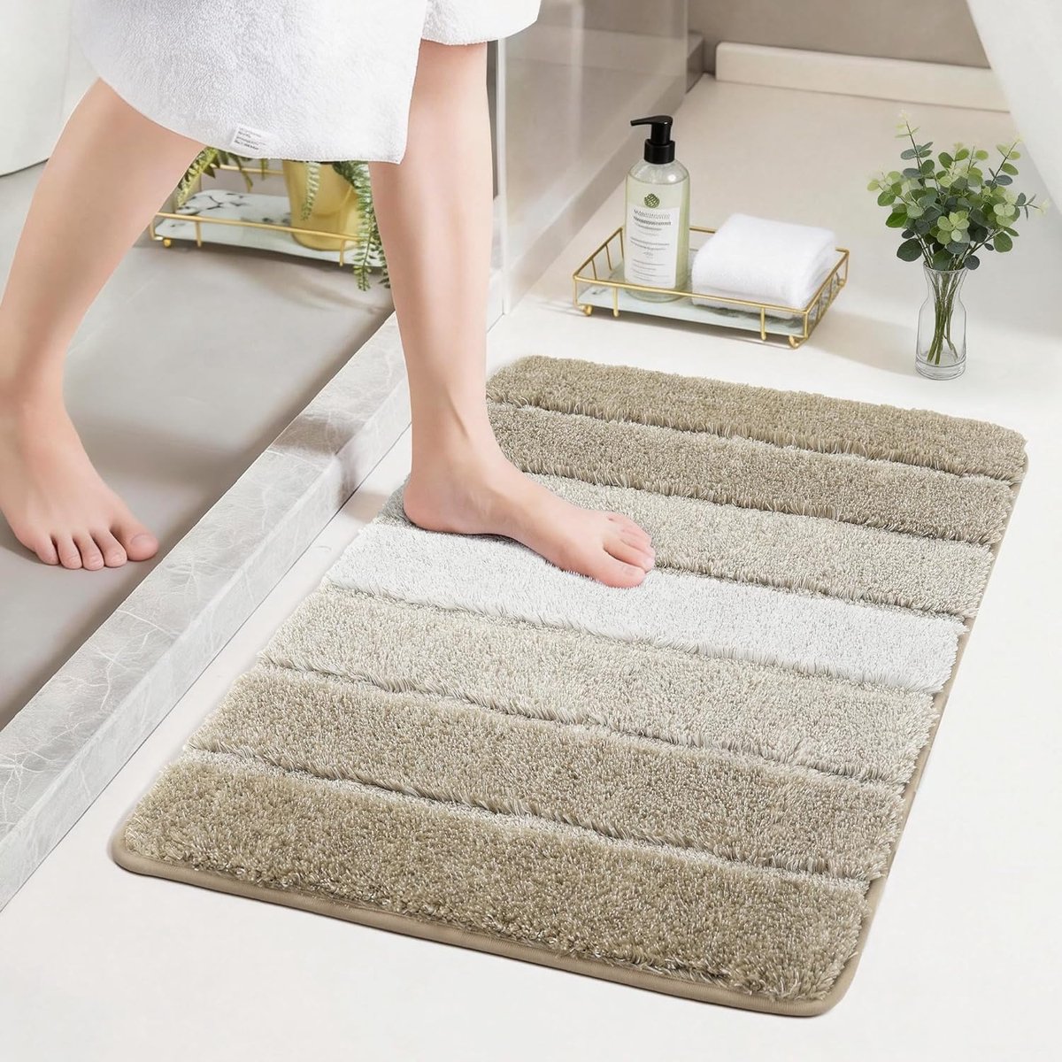 SnelShoppen - Badkamertapijt Antislip Zacht 50 x 75 cm Beige, Wasbaar Badmat voor Douche en Badkamer, Ideaal voor Voeten, Ultra Waterabsorberend, Micr
