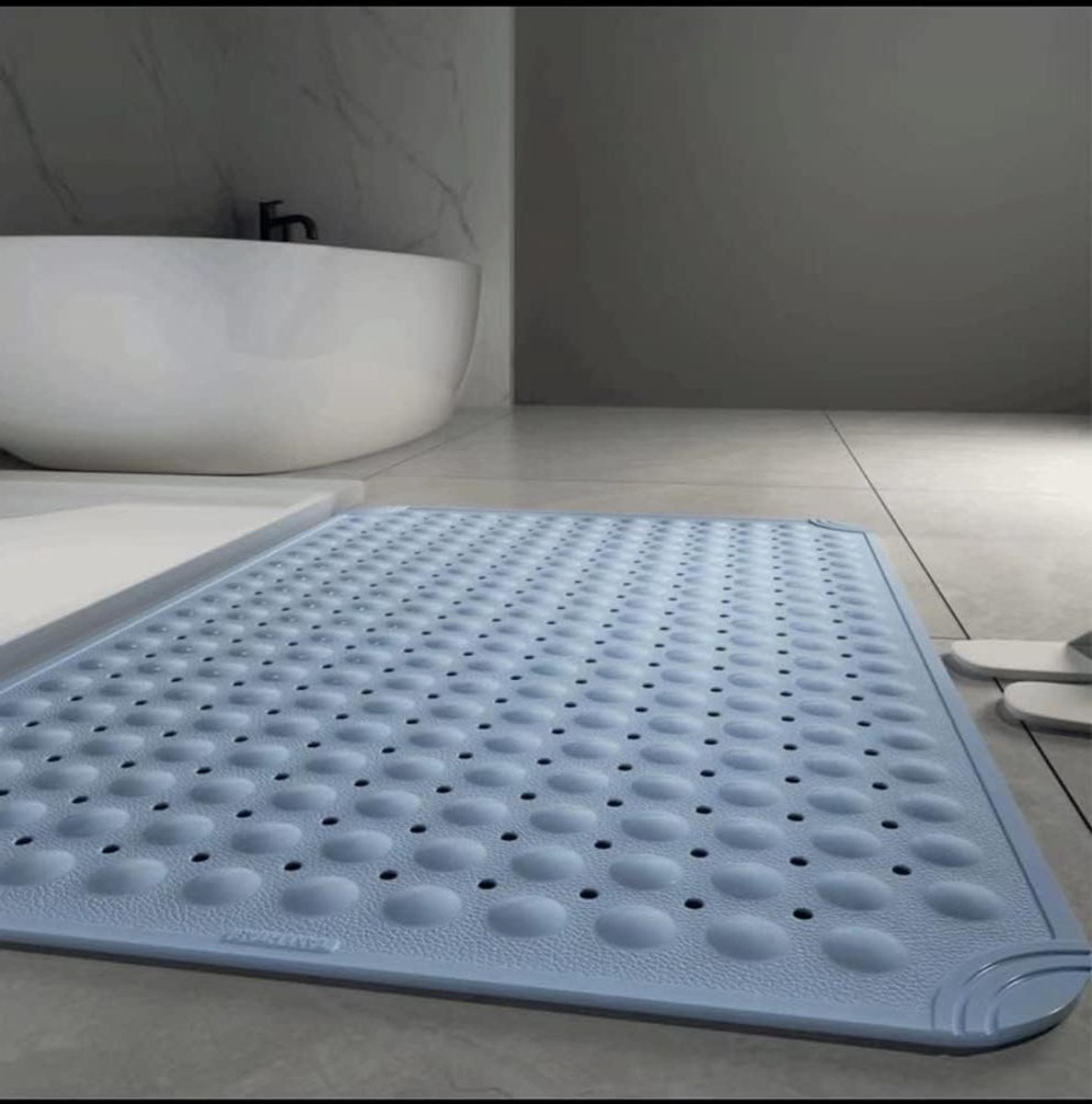Antislip Badmat - Douchemat Zuignappen - Veilig Douchen - Honderden Afvoergaten - 80x80cm - Blauw