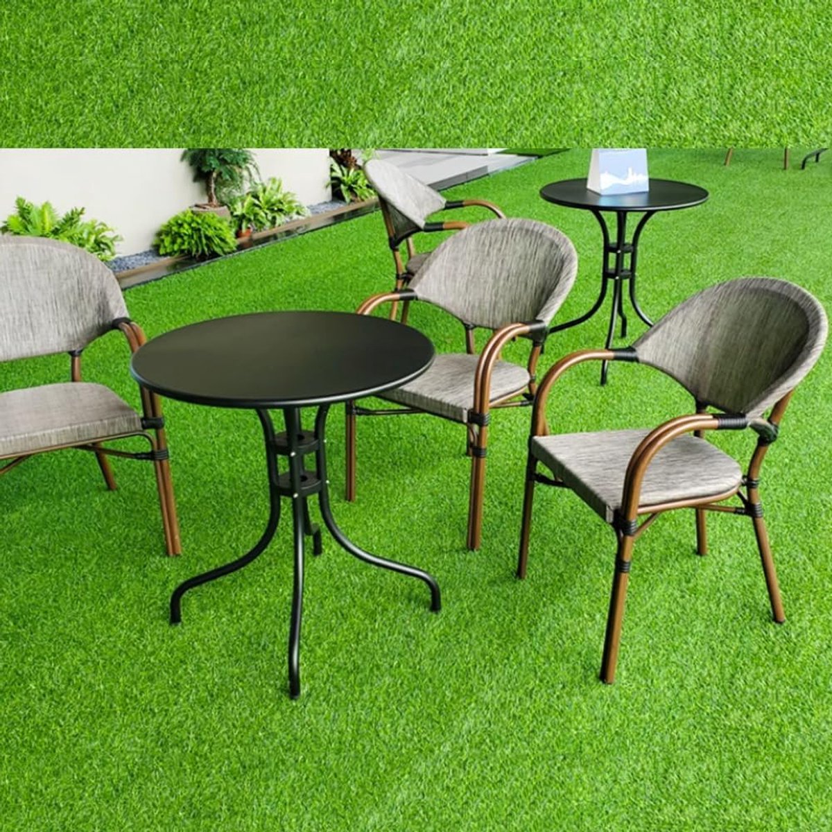 Kunstgras Rol - Synthetisch Gazon Tapijt - Binnen Buiten Gebruik - Onderhoudsarm Drainage - 3x4 Meter - Groen