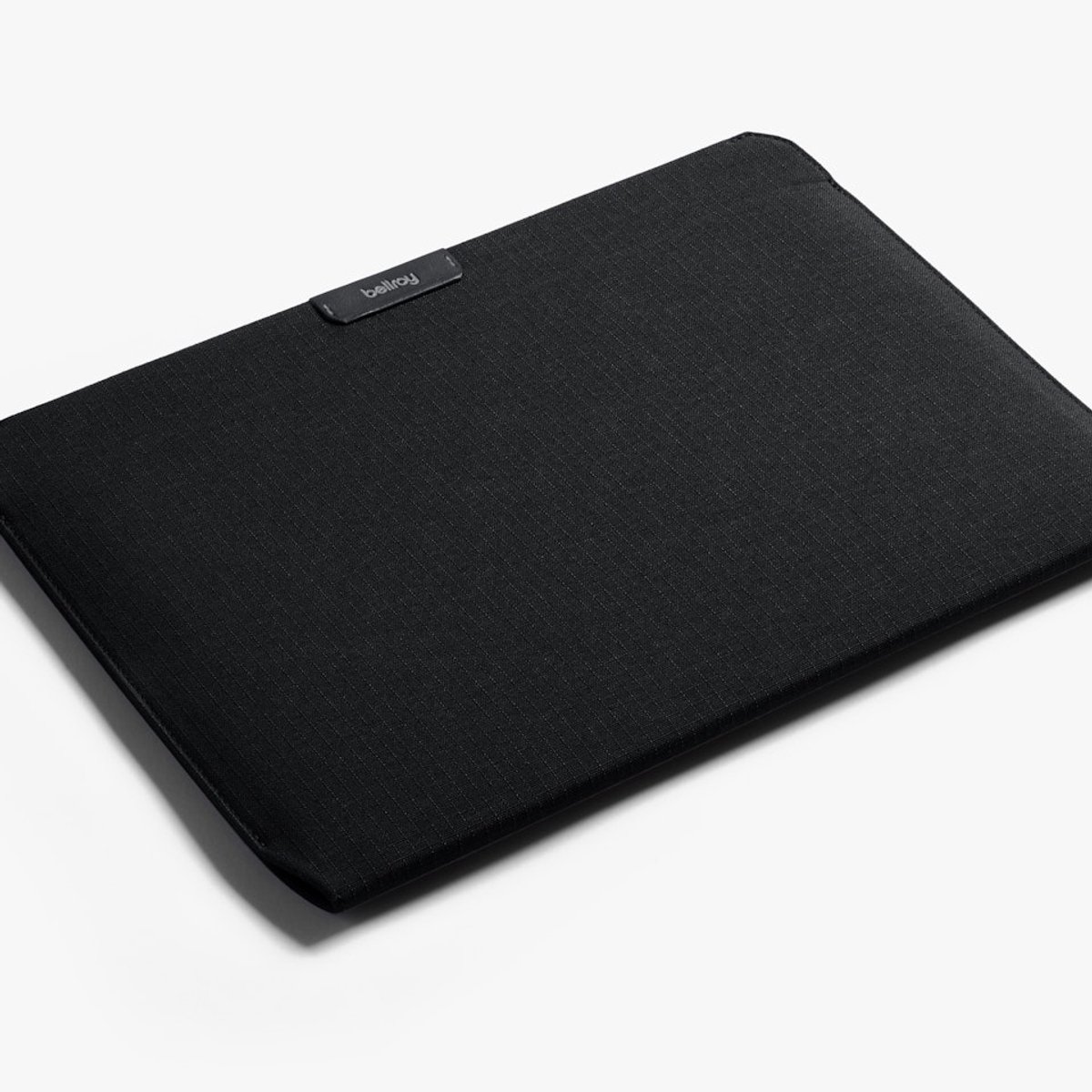 Bellroy Sleeve MacBook Pro/Air/Neo 13/14 Hoes – Gemaakt van 60% Gerecycled Polyester – Beschikbaar in Verschillende Kleuren en Materialen – Externe Afmetingen 354 × 265 × 15 mm - Zwart
