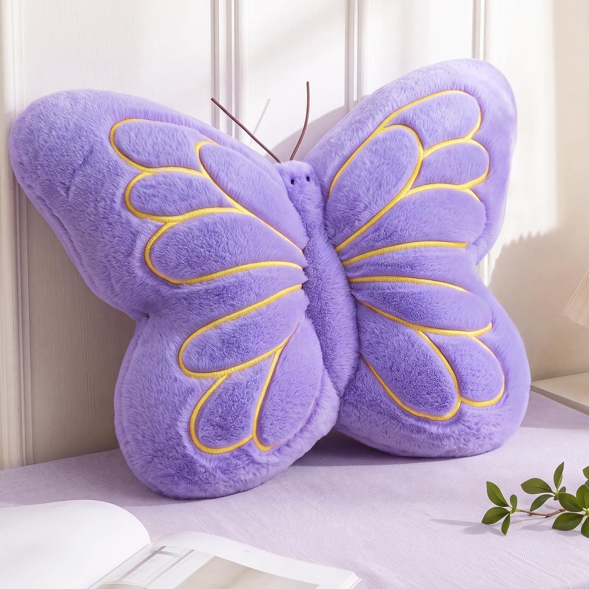 Omgoods - Decoratief Vlinder Kussen 40x30 cm - Zacht Pluche Kussen voor Bank en Slaapkamer