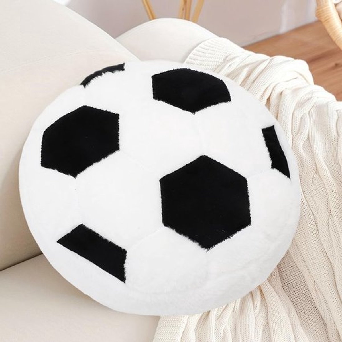 Zachte Voetbal Zitkussen 35 x 35 cm, Comfortabel Kussen voor Kinderen, Creatieve Decoratie voor Jongenskamers en Voetballiefhebbers, Perfect Voetbalcadeau