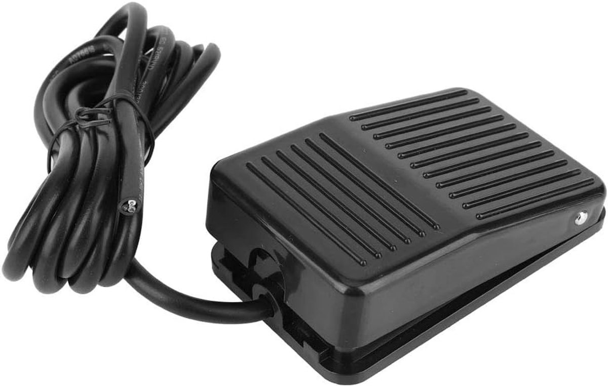 SnelShoppen - Voetpedaal Schakelaar IP67 Waterdicht 10A 250VAC met Verstelbare Mechanische Geheugenstructuur en Antislip Ontwerp voor Veilig Gebruik