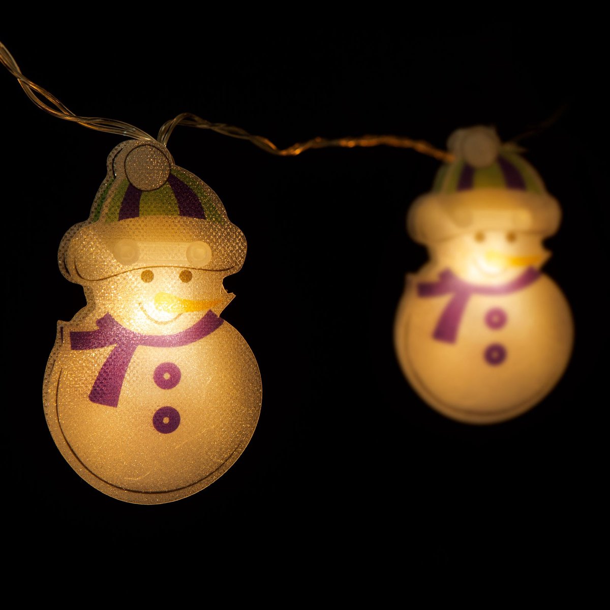 LED lichtsnoer - sneeuwpop - 10 LED - 1,35 meter - warmwit - 2 x AA 1 Stuks [58910]
