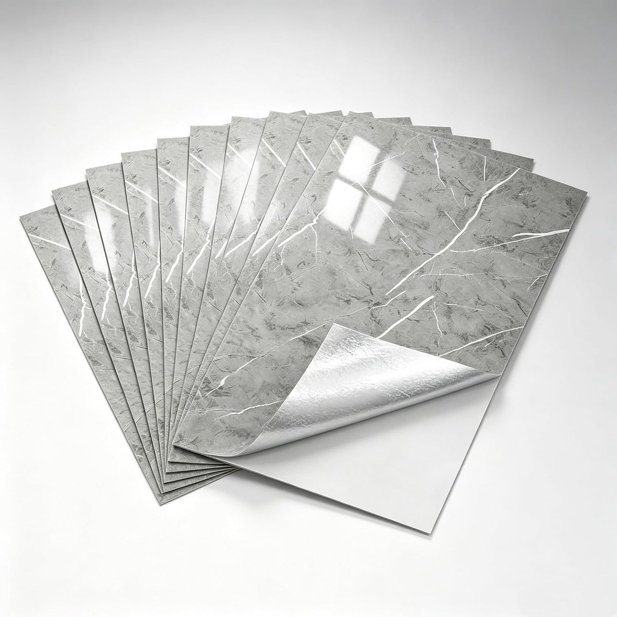 Tegelstickers marmerlook, set van 10 stuks, 60 x 30 cm, zelfklevende tegels, waterbestendig, steenlook wandpanelen voor keuken en badkamer, renovatie spatbescherming (flitsgrijs)