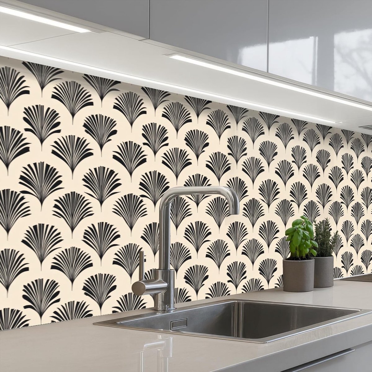 Keukenachterwand 60x300 cm zelfklevend keuken decoratie accessories home kitchen spatscherm Waaiers - Botanisch - Zwart - Beige