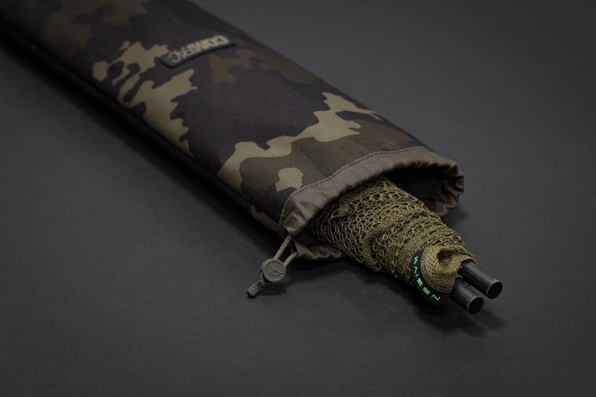 Karper visnet bag 122cm - donker kamo - trekkoordsluiting - houdt natte netten gescheiden van droge uitrusting - ShopVlot